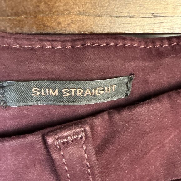 7 For All Mankind Jen 7 Jeans Women Size 8 Slim Straight Leg Mid Rise Plum Denim - Picture 5 of 13